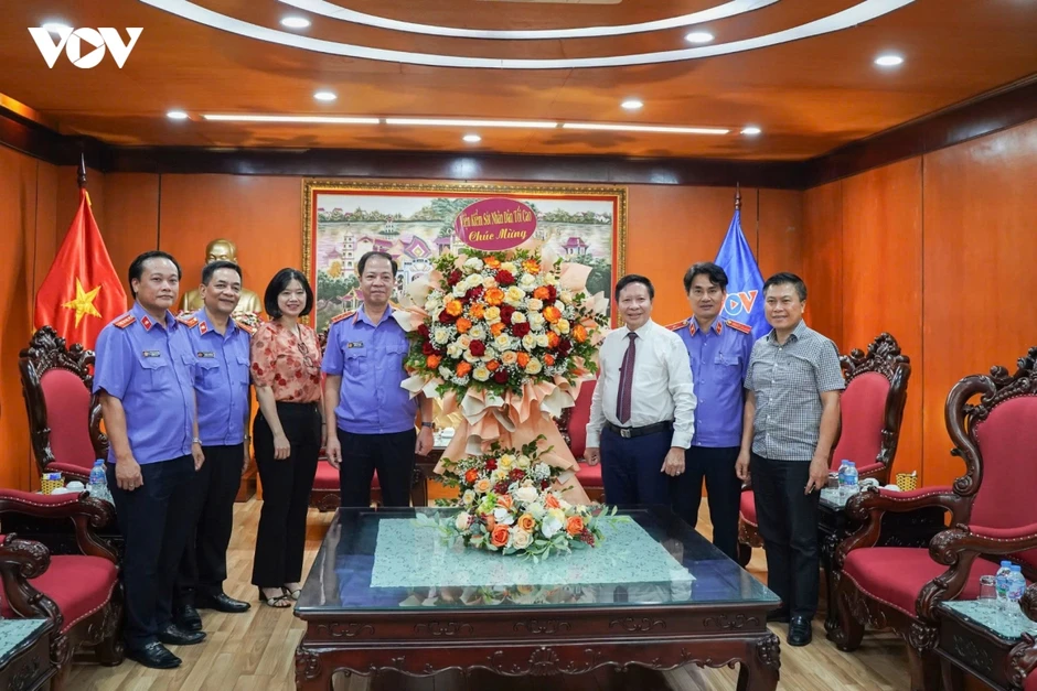 Nhiều cơ quan, đơn vị đến thăm, chúc mừng TinVina nhân dịp 21/6