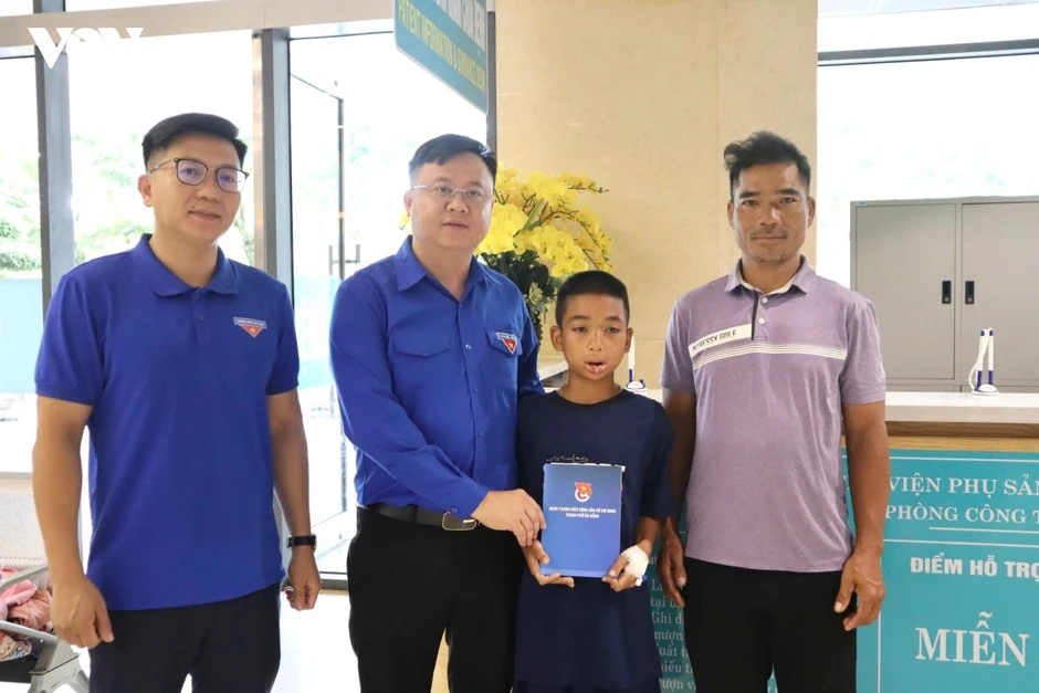 Nhiều công trình, an sinh xã hội trong Chiến dịch Thanh niên tình nguyện hè Nhiều công trình, an sinh xã hội trong Chiến dịch Thanh niên tình nguyện hè