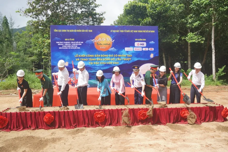Nhiều công trình thiết thực hướng về Côn Đảo Nhiều công trình thiết thực hướng về Côn Đảo