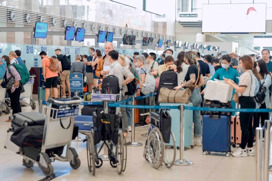 Nhiều đường bay nội địa tạm dừng từ ngày mai (1/4) do giá nhiên liệu tăng
