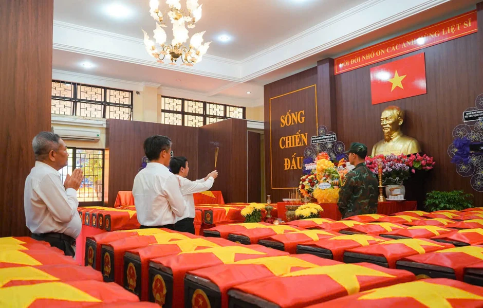 Nhiều hoạt động chăm sóc sức khỏe người có công nhân Ngày Thương binh - Liệt sĩ