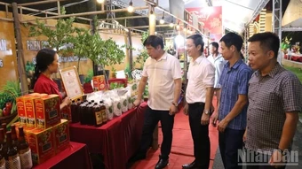 Nhiều hoạt động tại Lễ hội và xúc tiến thương mại Nhãn lồng Hưng Yên năm 2026