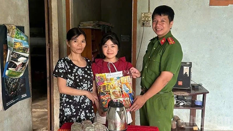Nhiều hoạt động thiết thực hướng đến kỷ niệm 150 năm ngày sinh cụ Huỳnh Thúc Kháng Nhiều hoạt động thiết thực hướng đến kỷ niệm 150 năm ngày sinh cụ Huỳnh Thúc Kháng