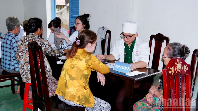 Nhiều hoạt động ý nghĩa hưởng ứng “Tháng thanh niên” và “Tháng Ba biên giới” Nhiều hoạt động ý nghĩa hưởng ứng “Tháng thanh niên” và “Tháng Ba biên giới”