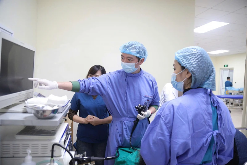 Nhiều người mắc ung thư thực quản, cảnh báo thói quen nghiện rượu và thuốc lá Nhiều người mắc ung thư thực quản, cảnh báo thói quen nghiện rượu và thuốc lá