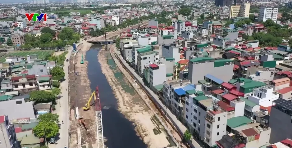 Nhiều nhà dân bị lún, nứt nghiêm trọng do ảnh hưởng từ dự án cải tạo hạ lưu sông tại Hà Nội Nhiều nhà dân bị lún, nứt nghiêm trọng do ảnh hưởng từ dự án cải tạo hạ lưu sông tại Hà Nội