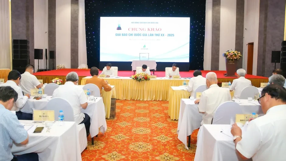 Nhiều tác phẩm báo chí thể hiện rõ tinh thần đổi mới, sáng tạo và chuyển đổi số mạnh mẽ Nhiều tác phẩm báo chí thể hiện rõ tinh thần đổi mới, sáng tạo và chuyển đổi số mạnh mẽ