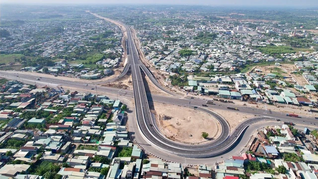 Nhiều tuyến cao tốc chuẩn bị thông xe trong tháng 5 Nhiều tuyến cao tốc chuẩn bị thông xe trong tháng 5