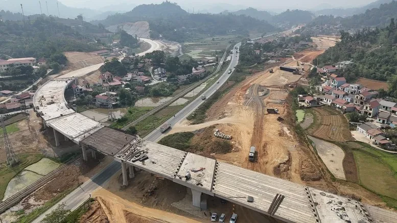 Nhiều tuyến cao tốc chuẩn bị thông xe trong tháng 5 Nhiều tuyến cao tốc chuẩn bị thông xe trong tháng 5