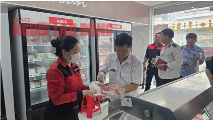Nhìn lại những "lùm xùm" liên quan C.P. Việt Nam Nhìn lại những "lùm xùm" liên quan C.P. Việt Nam