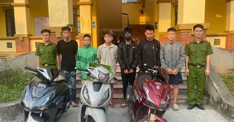 Nhóm đối tượng đeo mặt nạ ném chai bia khiến 4 người bị thương tại Hải Phòng