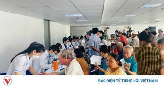 Những ca trực chạy đua 150 ngày đêm khám sức khỏe toàn dân tại TP.HCM