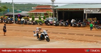 Những chuyến xe đặc biệt đưa thí sinh kịp giờ thi ở vùng biên