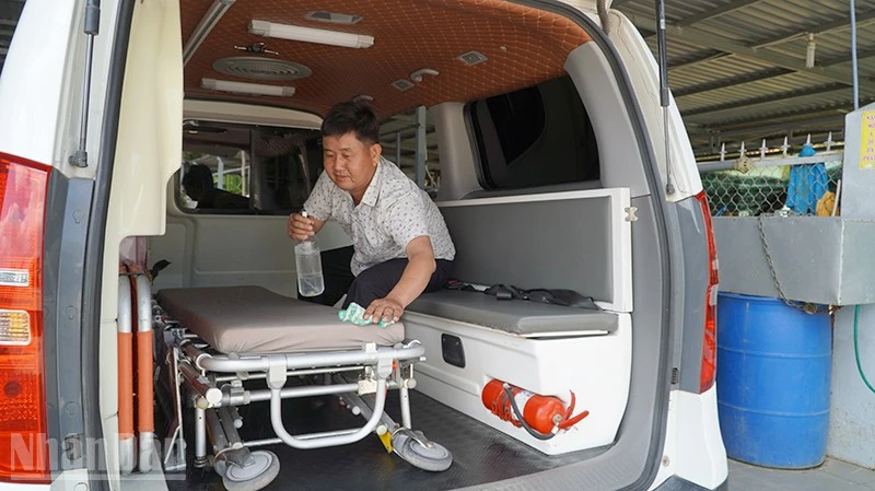 Những chuyến xe không tính phí, đầy tình người ở Đồng Tháp Những chuyến xe không tính phí, đầy tình người ở Đồng Tháp