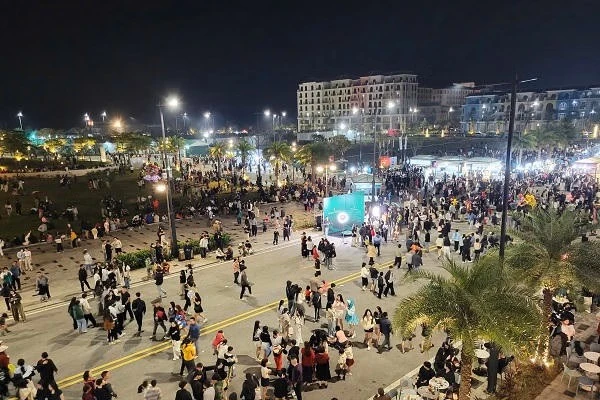 Những đòn bẩy đánh thức “viên kim cương xanh” ở Quảng Trị Những đòn bẩy đánh thức “viên kim cương xanh” ở Quảng Trị