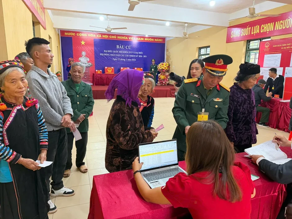 Những lá phiếu của niềm tin từ nơi địa đầu đất nước