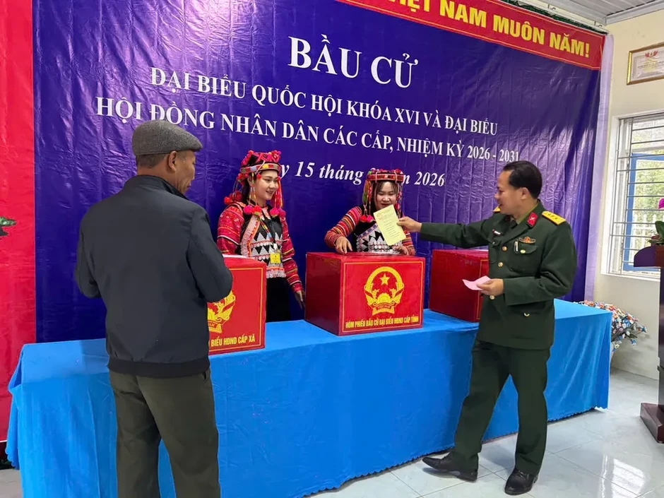 Những lá phiếu của niềm tin từ nơi địa đầu đất nước