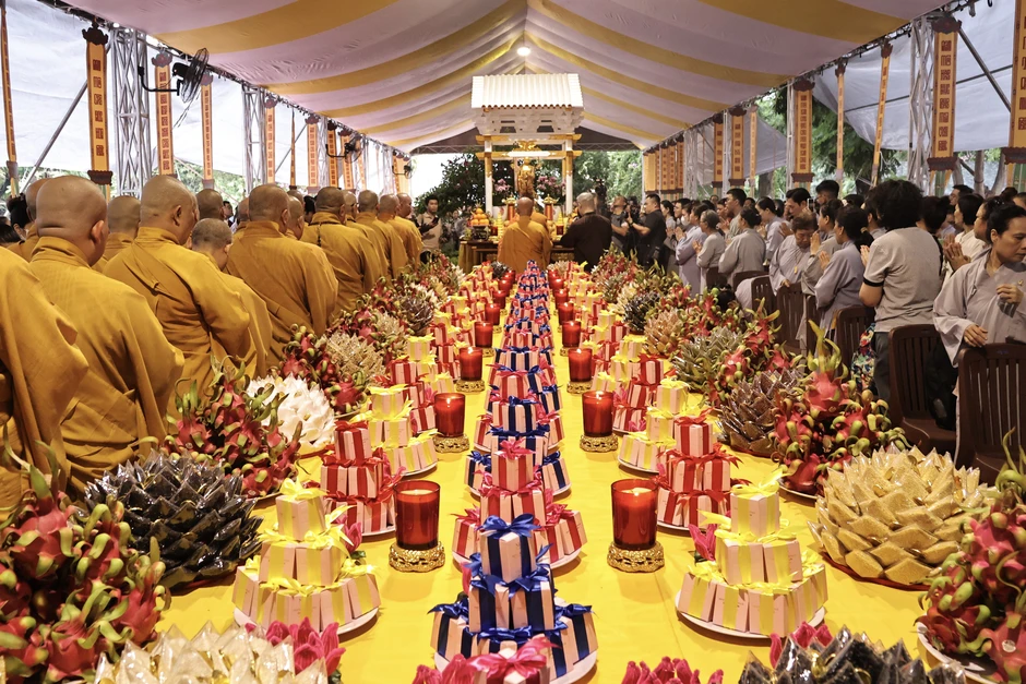 Những nén nhang tri ân ký ức Mậu Thân tại Công viên Lê Thị Riêng