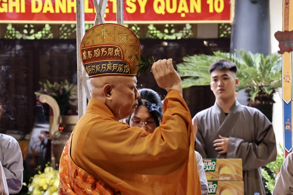 Những nén nhang tri ân ký ức Mậu Thân tại Công viên Lê Thị Riêng