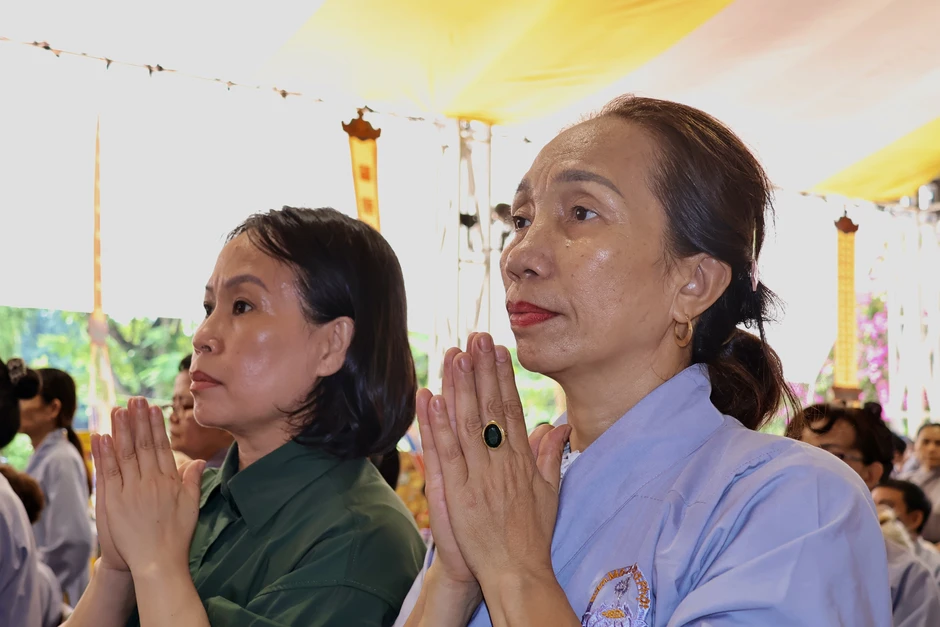 Những nén nhang tri ân ký ức Mậu Thân tại Công viên Lê Thị Riêng