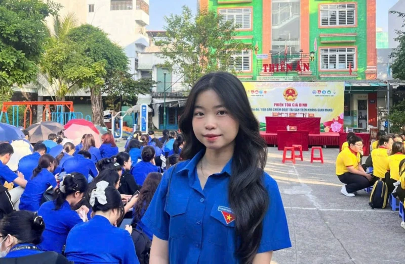 Niềm vui của những thanh niên lần đầu đi bầu cử Niềm vui của những thanh niên lần đầu đi bầu cử