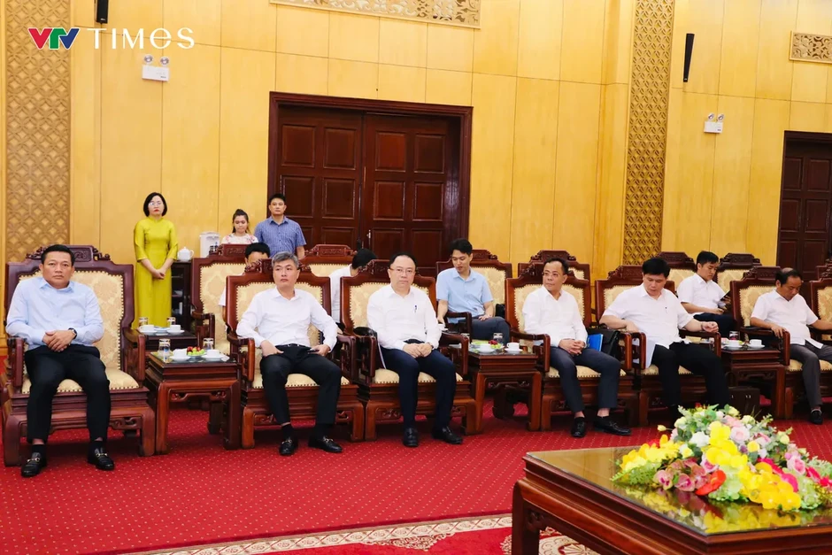 Ninh Bình đồng hành cùng nhà đầu tư chiến lược vì mục tiêu phát triển bền vững Ninh Bình đồng hành cùng nhà đầu tư chiến lược vì mục tiêu phát triển bền vững