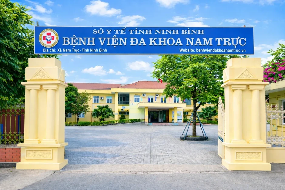 Ninh Bình đưa dịch vụ y tế chất lượng cao đến tận cơ sở Ninh Bình đưa dịch vụ y tế chất lượng cao đến tận cơ sở