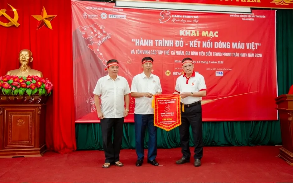 Ninh Bình: Hành trình đỏ lan tỏa nghĩa cử nhân ái Ninh Bình: Hành trình đỏ lan tỏa nghĩa cử nhân ái