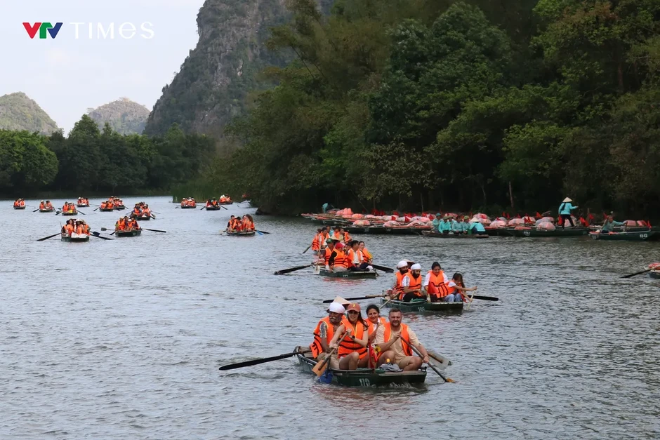 Ninh Bình: Hướng đi bền vững từ du lịch xanh gắn với di sản Ninh Bình: Hướng đi bền vững từ du lịch xanh gắn với di sản