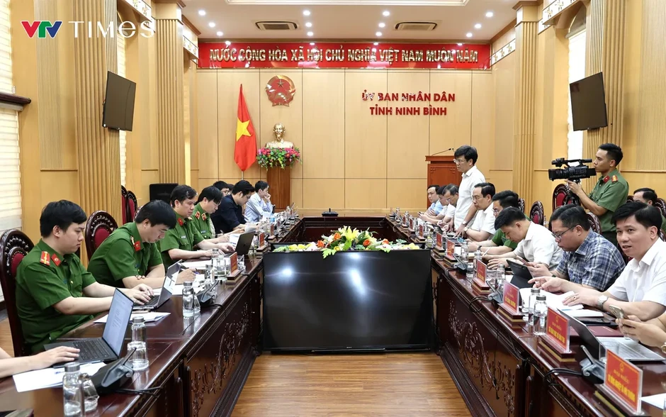 Ninh Bình khơi thông “điểm nghẽn” chuyển đổi số Ninh Bình khơi thông “điểm nghẽn” chuyển đổi số