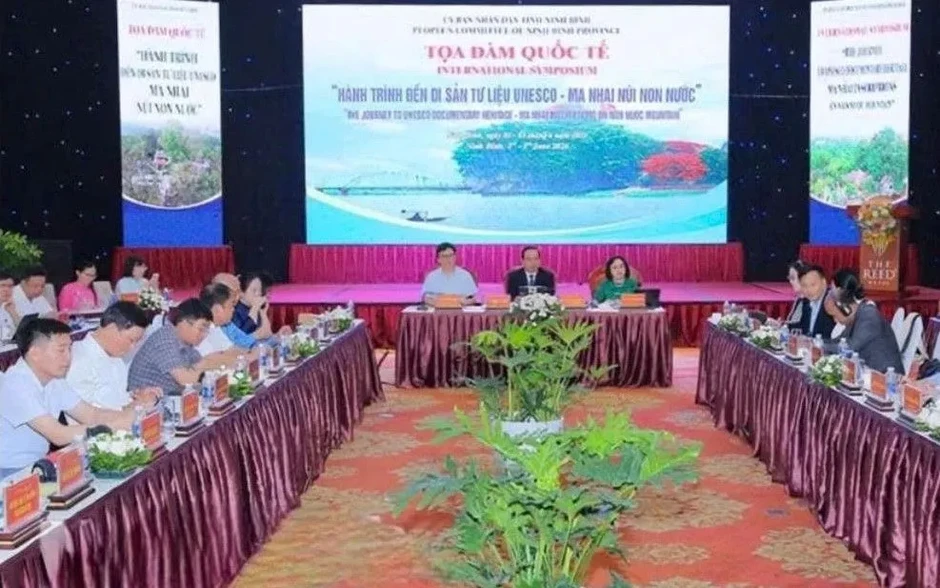 Ninh Bình kỳ vọng đưa ma nhai núi Non Nước thành Di sản tư liệu UNESCO Ninh Bình kỳ vọng đưa ma nhai núi Non Nước thành Di sản tư liệu UNESCO
