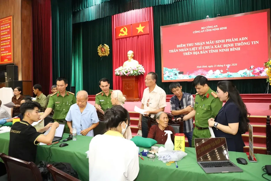 Ninh Bình nối dài hành trình tìm danh tính các liệt sĩ Ninh Bình nối dài hành trình tìm danh tính các liệt sĩ