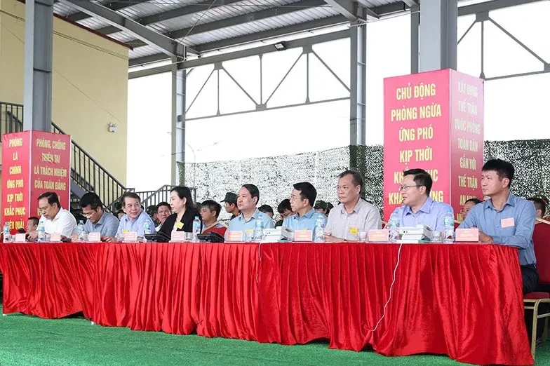 Ninh Bình: Sẵn sàng ứng phó siêu bão từ những tình huống sát thực tế Ninh Bình: Sẵn sàng ứng phó siêu bão từ những tình huống sát thực tế