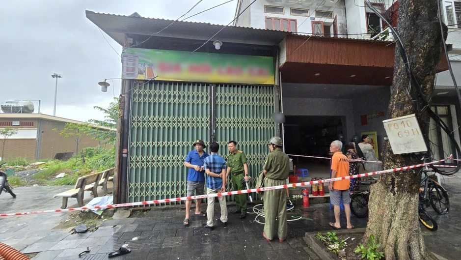 Nổ lớn tại quán bia ở Lào Cai khiến 4 người bị thương Nổ lớn tại quán bia ở Lào Cai khiến 4 người bị thương