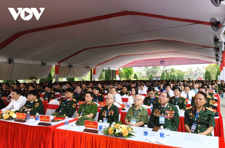 Nỗ lực 500 ngày đêm quy tập hàng nghìn hài cốt liệt sĩ Nỗ lực 500 ngày đêm quy tập hàng nghìn hài cốt liệt sĩ