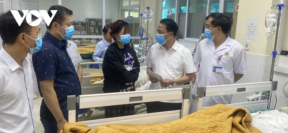 Nỗ lực cứu chữa 3 người dân bị bỏng nặng khi chữa cháy rừng ở Na Sang, Điện Biên Nỗ lực cứu chữa 3 người dân bị bỏng nặng khi chữa cháy rừng ở Na Sang, Điện Biên