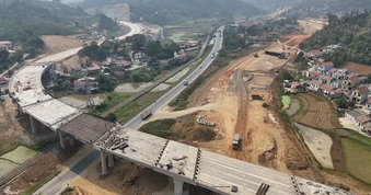 Nỗ lực thi công đưa cao tốc Hữu Nghị - Chi Lăng và Đồng Đăng - Trà Lĩnh sớm về đích
