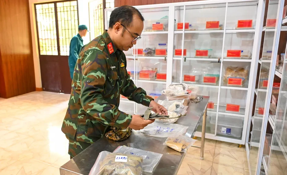 Nỗ lực từng giờ, từng phút đẩy nhanh tiến độ tìm kiếm, quy tập hài cốt liệt sĩ Nỗ lực từng giờ, từng phút đẩy nhanh tiến độ tìm kiếm, quy tập hài cốt liệt sĩ