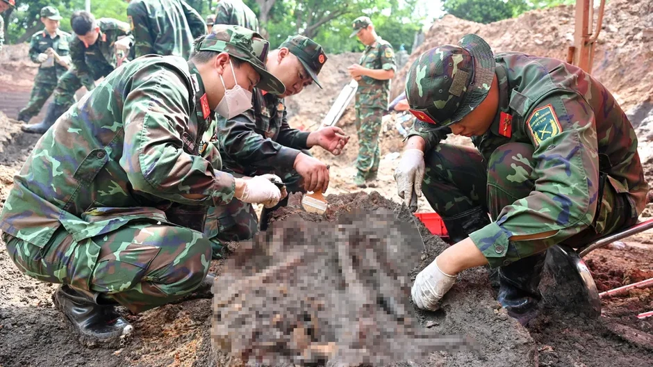 Nỗ lực từng giờ, từng phút đẩy nhanh tiến độ tìm kiếm, quy tập hài cốt liệt sĩ Nỗ lực từng giờ, từng phút đẩy nhanh tiến độ tìm kiếm, quy tập hài cốt liệt sĩ