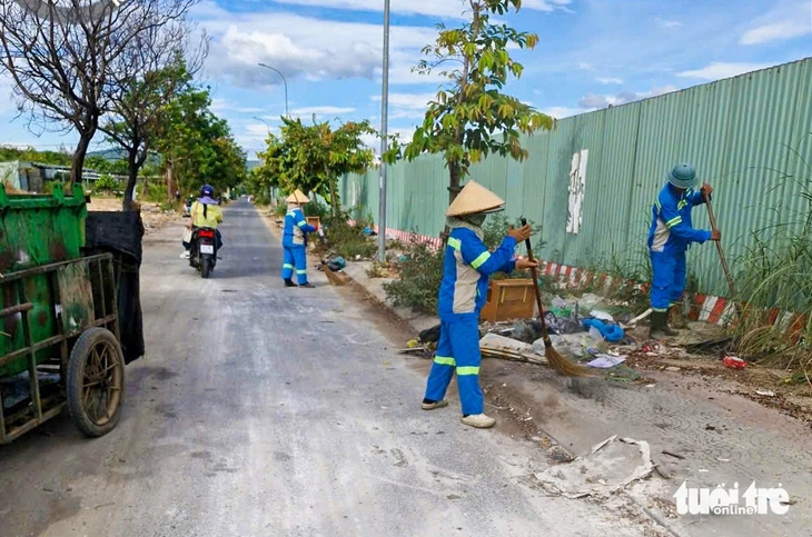 Nỗ lực xóa các điểm tập kết rác tự phát tại TP Đà Nẵng Nỗ lực xóa các điểm tập kết rác tự phát tại TP Đà Nẵng