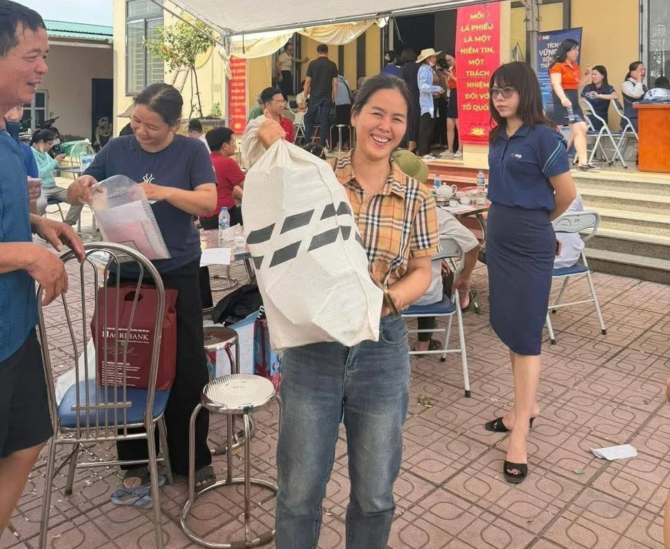 Nỗi lòng nhiều người dân sau cảnh nhận hàng bao tải tiền đền bù dự án Nỗi lòng nhiều người dân sau cảnh nhận hàng bao tải tiền đền bù dự án