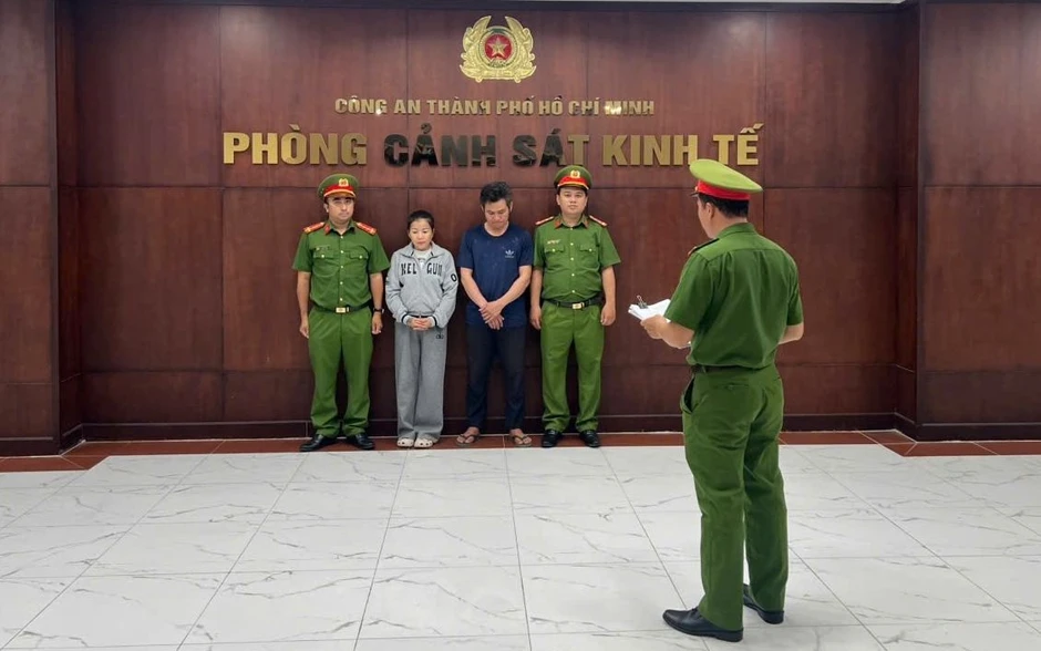Nóng trên mạng tuần qua (11-17/5): Khởi tố nhiều vụ án đáng chú ý Nóng trên mạng tuần qua (11-17/5): Khởi tố nhiều vụ án đáng chú ý