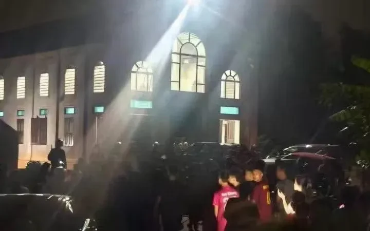Nóng trên mạng tuần qua (15-21/6): Những chiếc bẫy từ kỳ nghỉ trong mơ