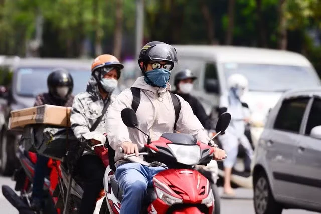 Nóng trên mạng tuần qua (23-29/3): Ám ảnh từ những chuyến xe mưu sinh Nóng trên mạng tuần qua (23-29/3): Ám ảnh từ những chuyến xe mưu sinh