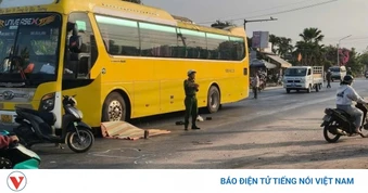 Nữ công nhân tử vong sau va chạm với xe khách