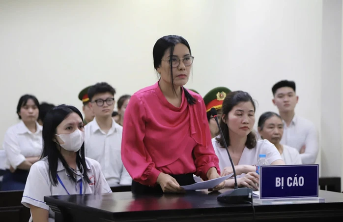 Nữ cựu Hiệu trưởng THCS lĩnh án 3 năm tù vì thu 15.000/tiết dạy thêm từ 13 năm trước Nữ cựu Hiệu trưởng THCS lĩnh án 3 năm tù vì thu 15.000/tiết dạy thêm từ 13 năm trước