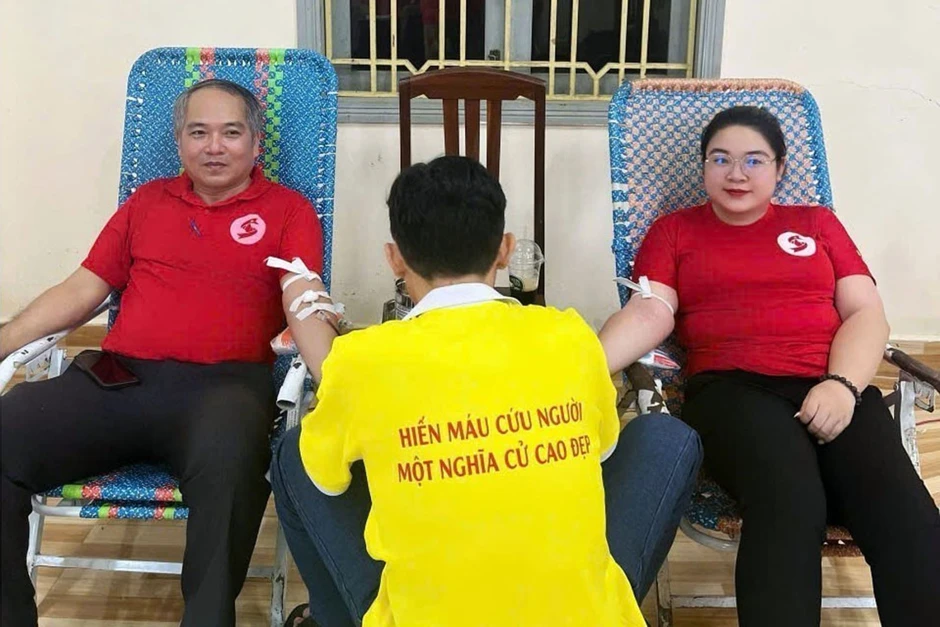 Nữ sinh có 'trái tim vàng' và hành trình hiến máu cứu người Nữ sinh có 'trái tim vàng' và hành trình hiến máu cứu người
