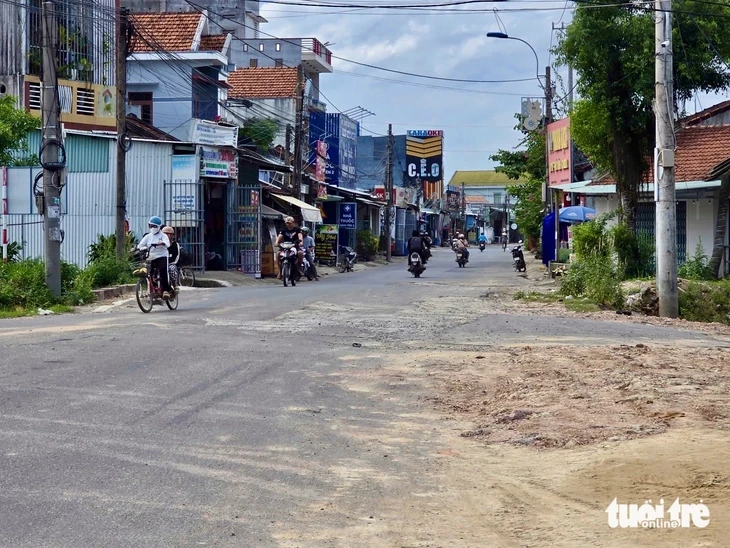 Nửa năm sau lũ lịch sử, nhiều cầu đường ở đông Đắk Lắk vẫn chưa được sửa Nửa năm sau lũ lịch sử, nhiều cầu đường ở đông Đắk Lắk vẫn chưa được sửa