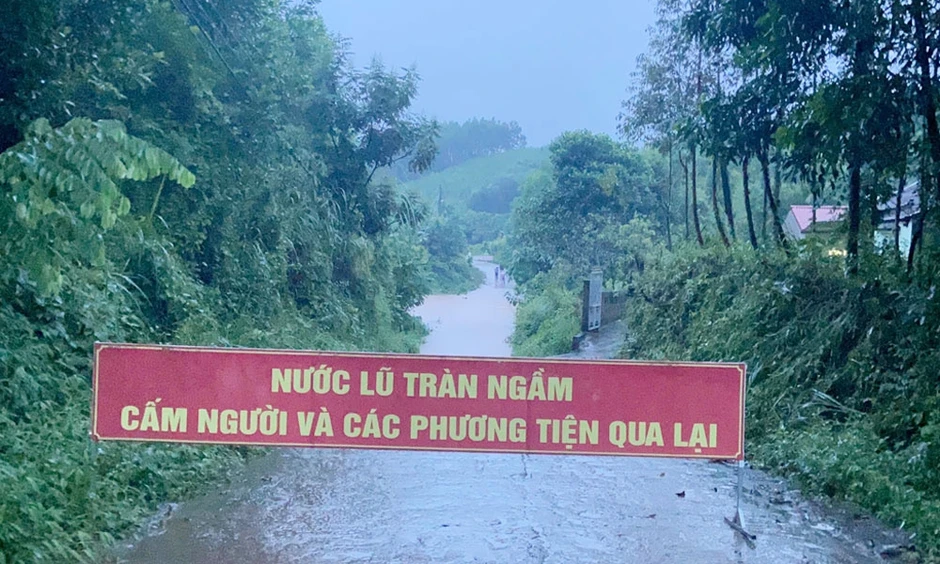 Nước lũ dâng cao, nhiều khu vực miền núi Bắc Ninh bị cô lập Nước lũ dâng cao, nhiều khu vực miền núi Bắc Ninh bị cô lập