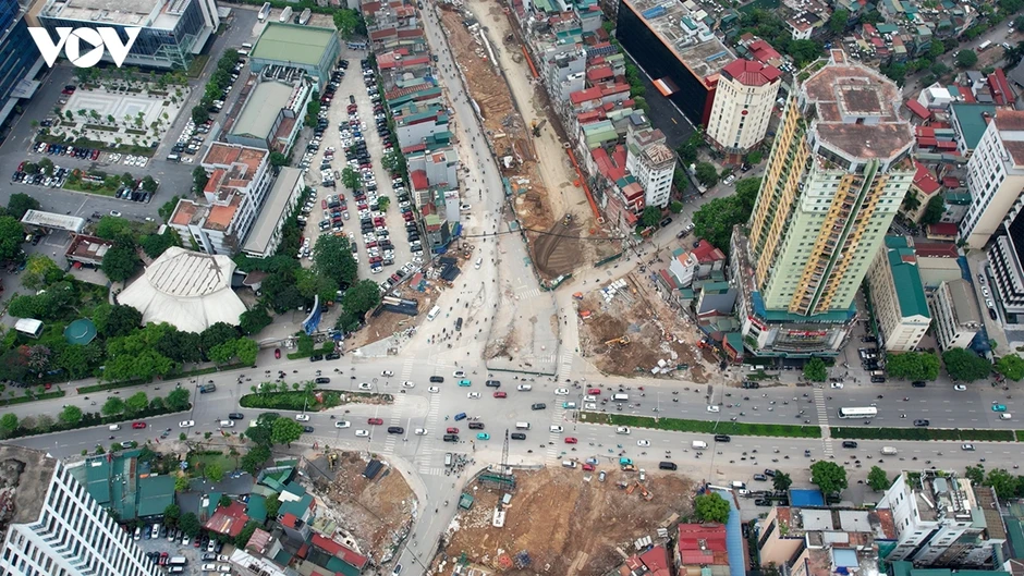 Nút La Thành - Nguyễn Chí Thanh giảm ùn tắc giờ cao điểm sau ngày đầu phân luồng